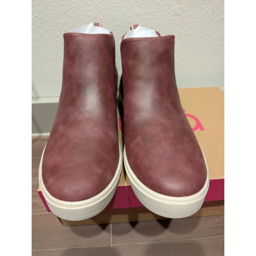 Ryka Women Shoes 9M Viv Boot Water Resistant‎ Sneak Rich Purple Faux Leather